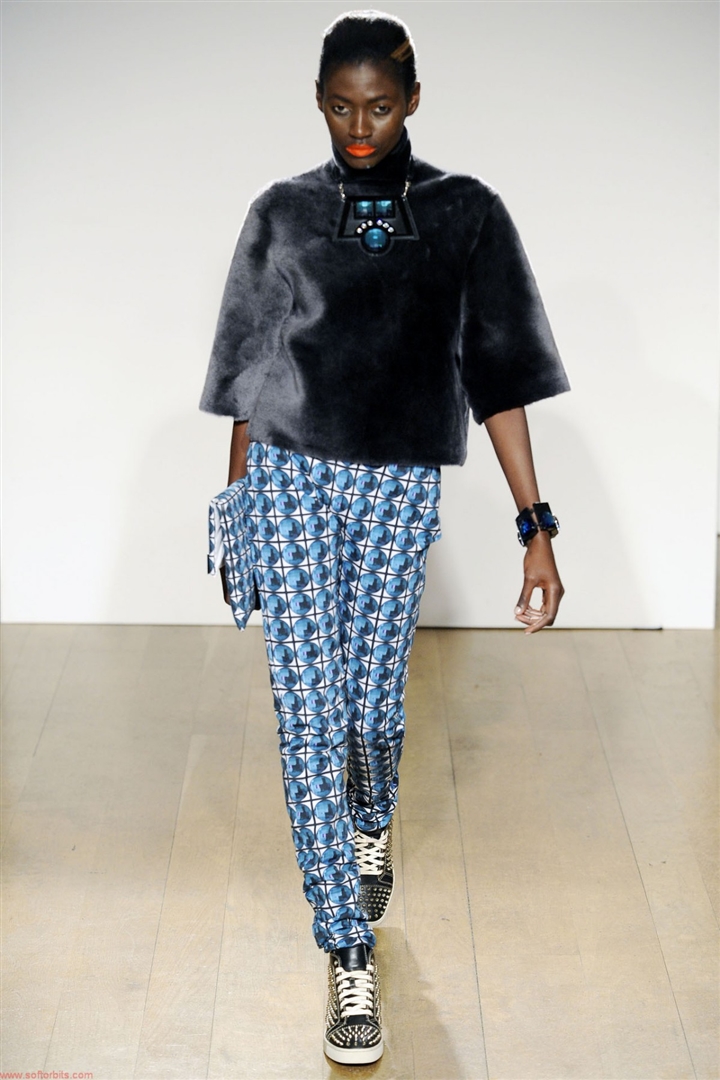 Holly Fulton 2010-2011 Sonbahar/Kış