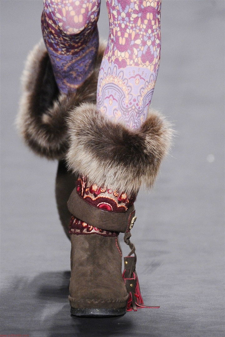 Anna Sui 2010-2011 Sonbahar/Kış Detay