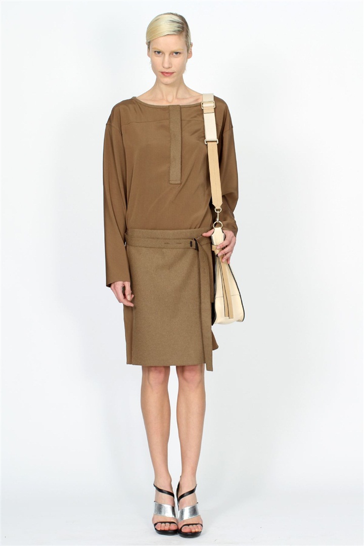 Reed Krakoff'un 2011 Pre-Fall Koleksiyonu'nda silüetler yükseliyor.