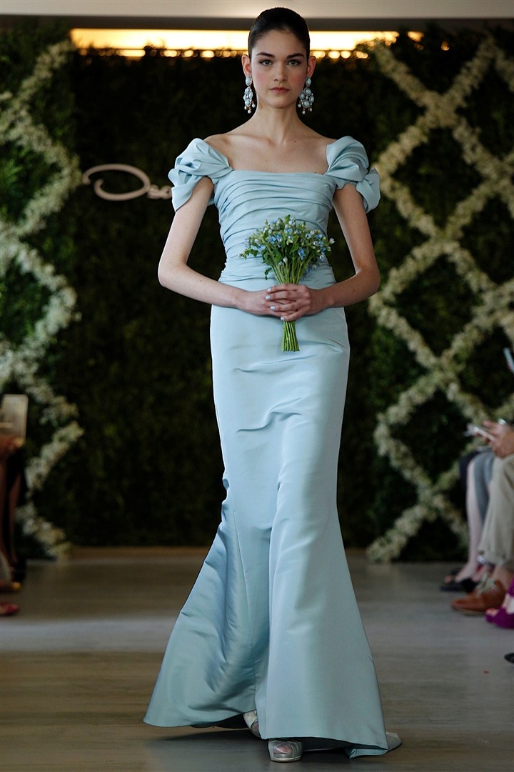 Oscar de la Renta 2013 İlkbahar/Yaz Gelinlik 