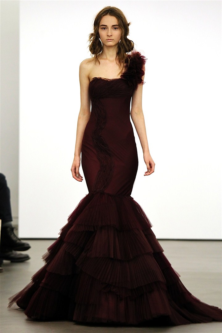 Vera Wang 2013 İlkbahar/Yaz Gelinlik 