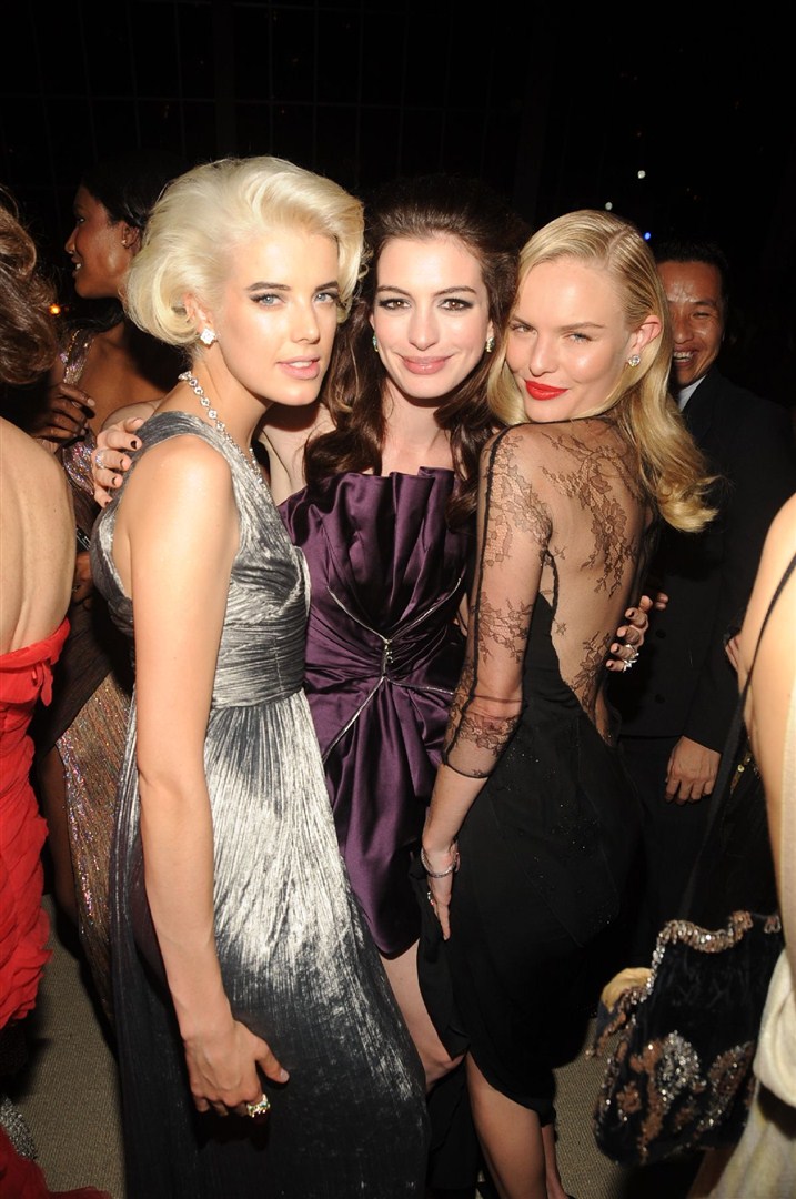 Met Costume Institute Gala'dan son yıllarda görüntülenmiş en ışıltılı görünümler.