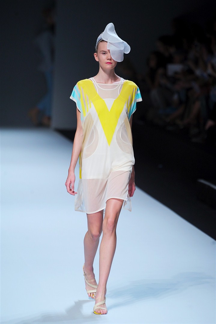 Issey Miyake 2012 İlkbahar/Yaz