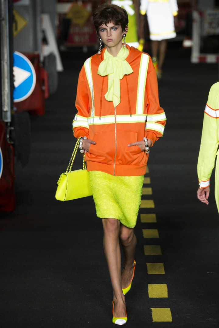 Moschino 2016 İlkbahar/Yaz