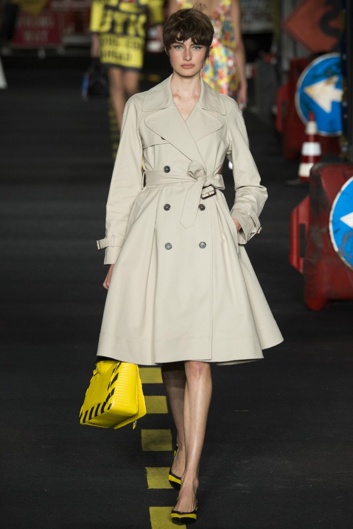 Moschino 2016 İlkbahar/Yaz