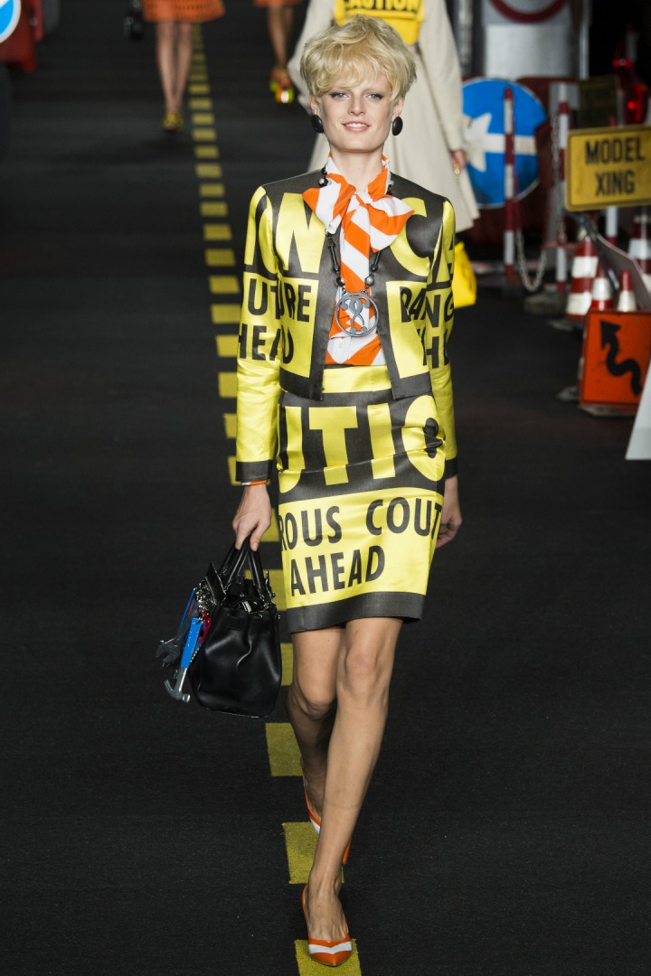 Moschino 2016 İlkbahar/Yaz