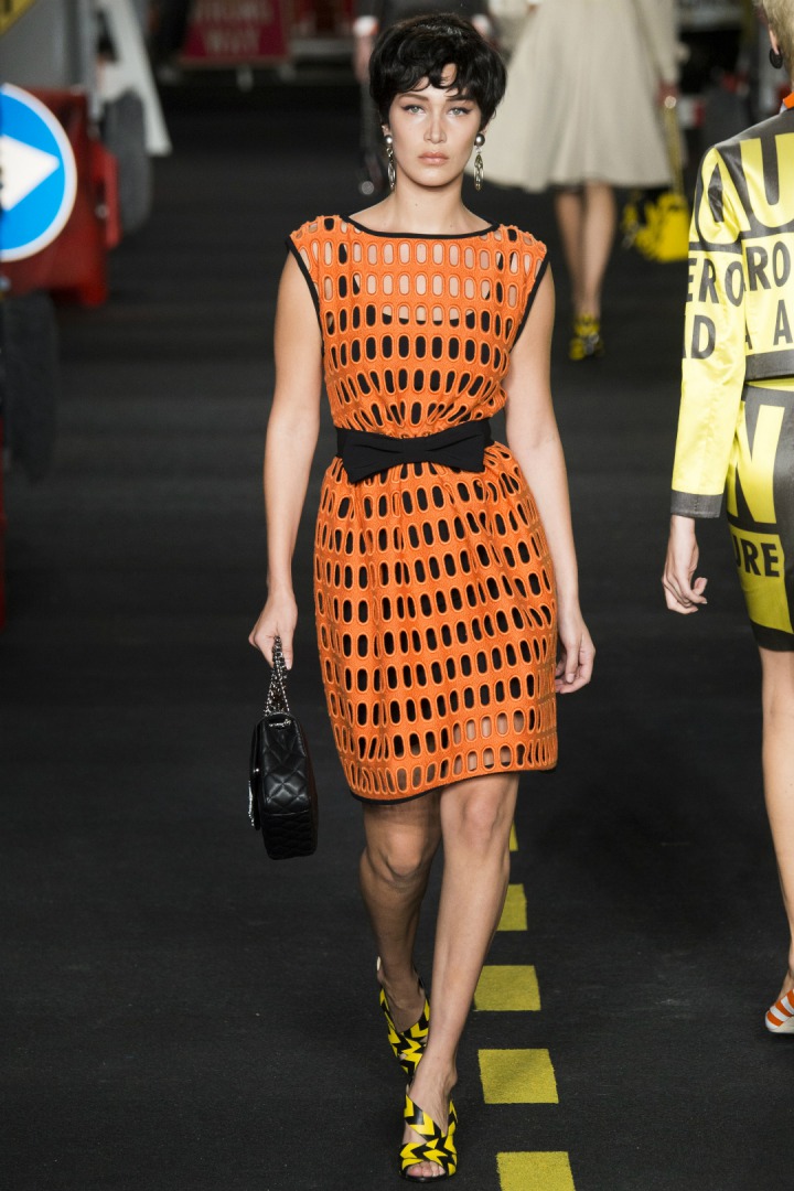 Moschino 2016 İlkbahar/Yaz