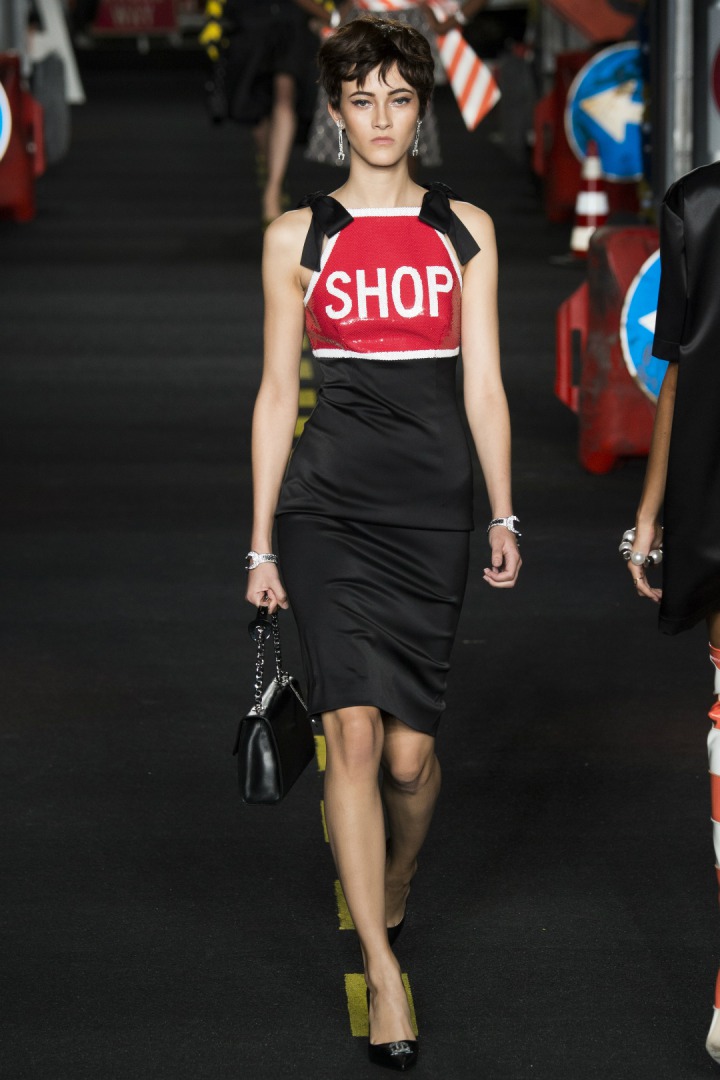 Moschino 2016 İlkbahar/Yaz