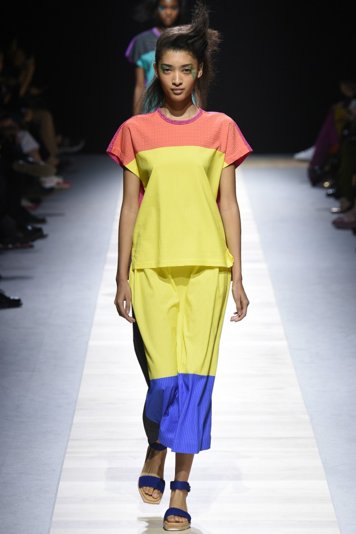 Issey Miyake 2016 İlkbahar/Yaz