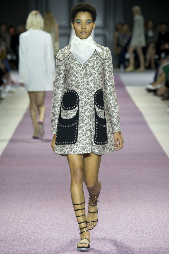 Giambattista Valli ilkbahar yaz 2016