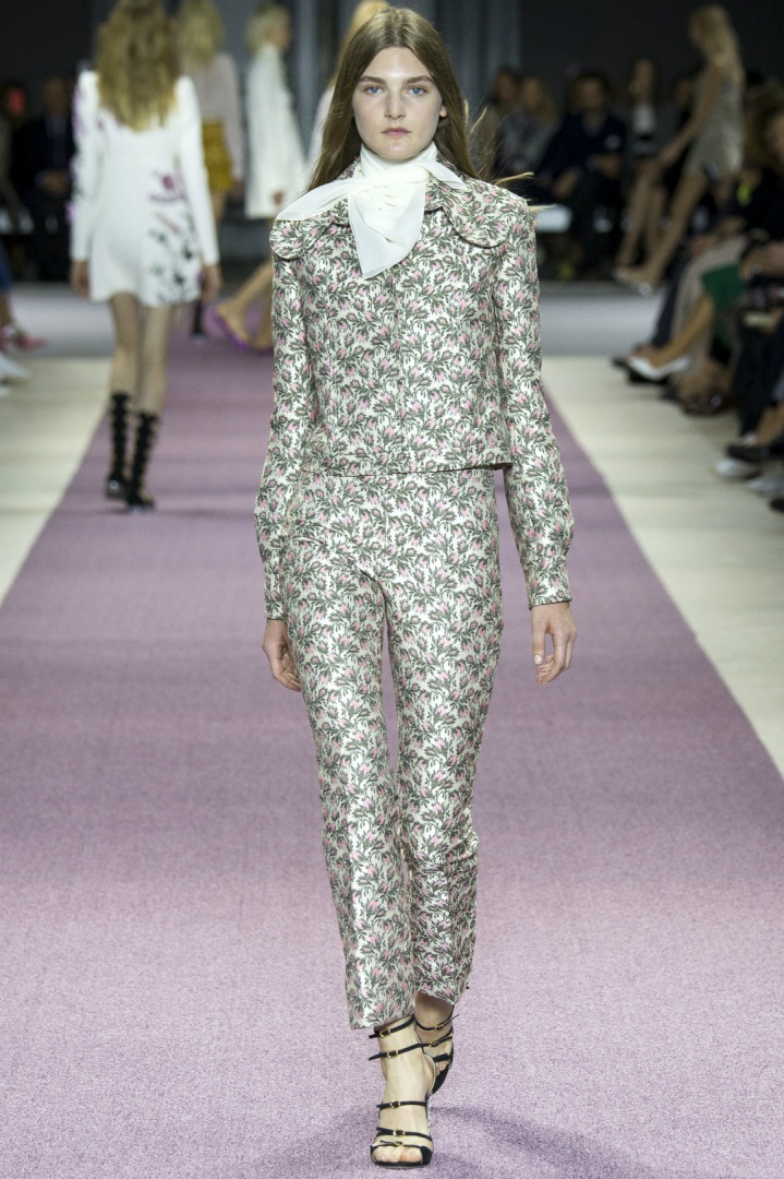 Giambattista Valli ilkbahar yaz 2016