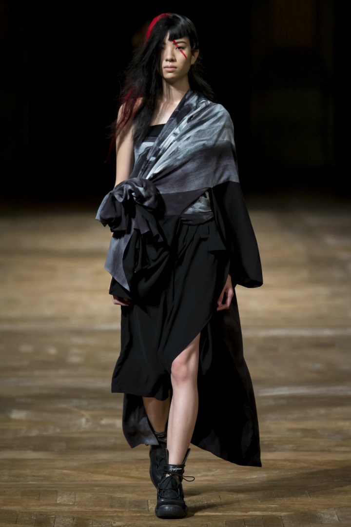 Yohji Yamamoto 2016 İlkbahar/Yaz