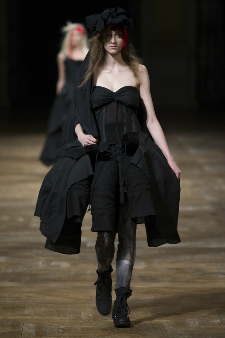 Yohji Yamamoto 2016 İlkbahar/Yaz