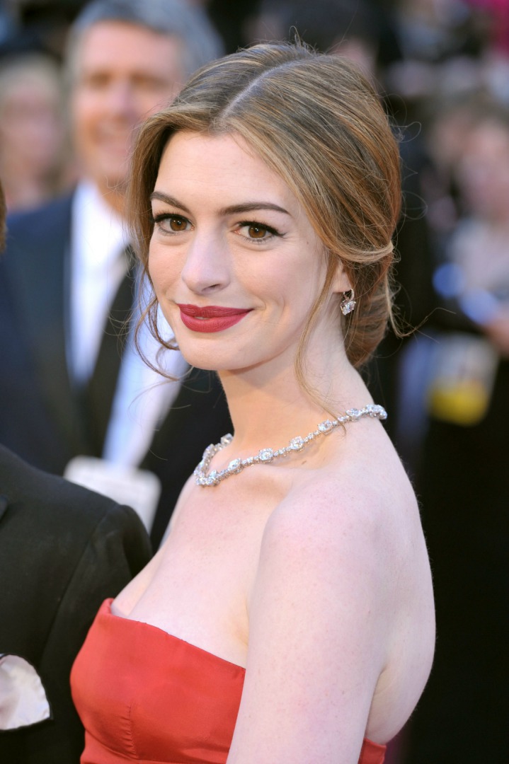 Anne Hathaway'in Güzellik Evrimi