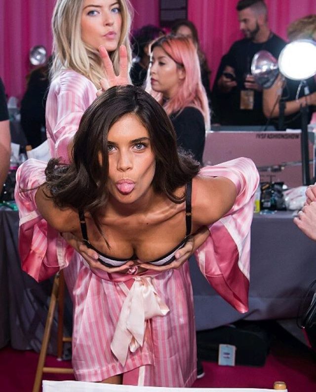 Adriana Lima'dan Kendall Jenner'a Instagram'da Victoria's Secret Melekleri