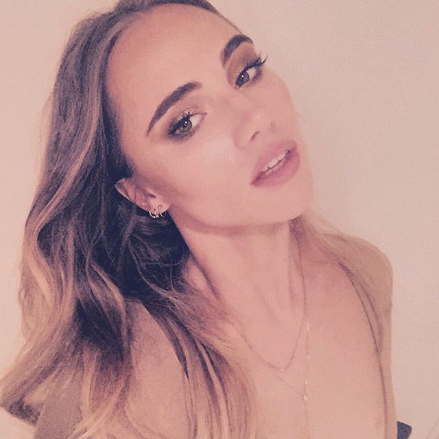 Suki Waterhouse