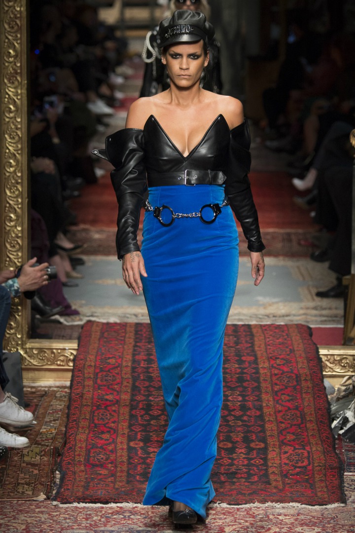 Moschino 2016-17 Sonbahar/Kış