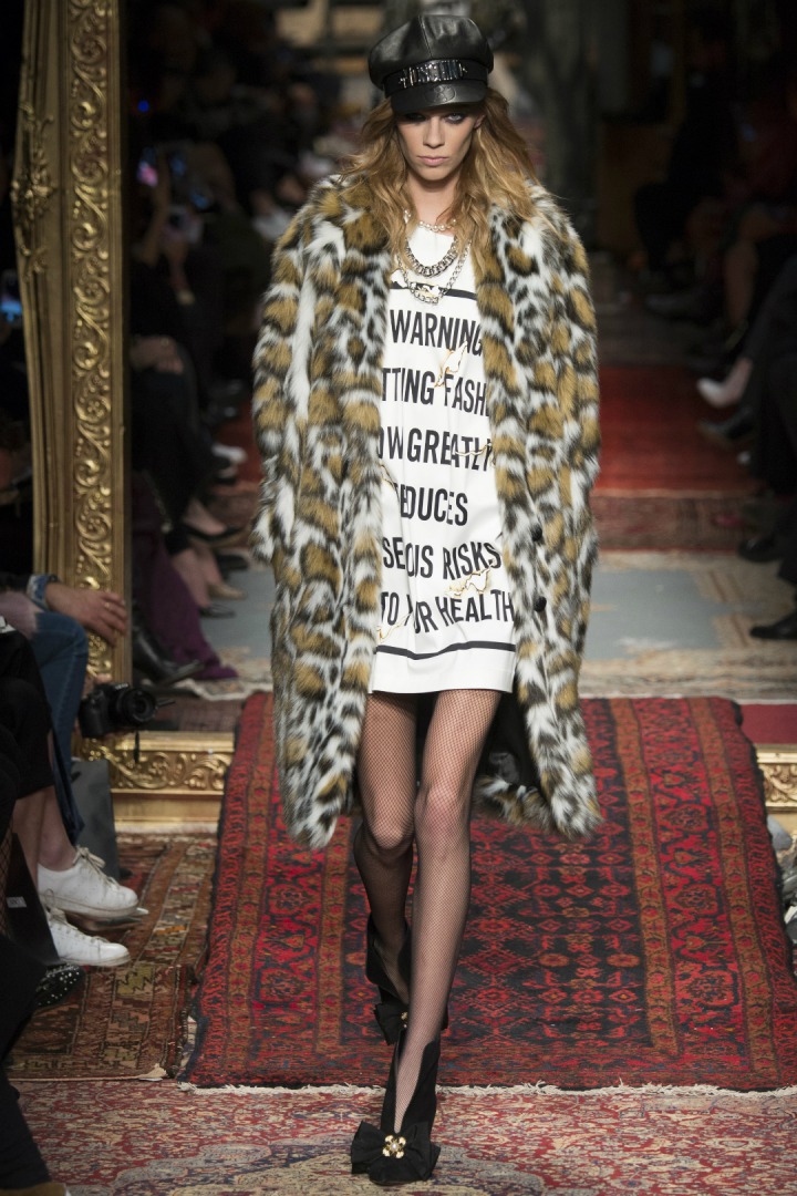 Moschino 2016-17 Sonbahar/Kış