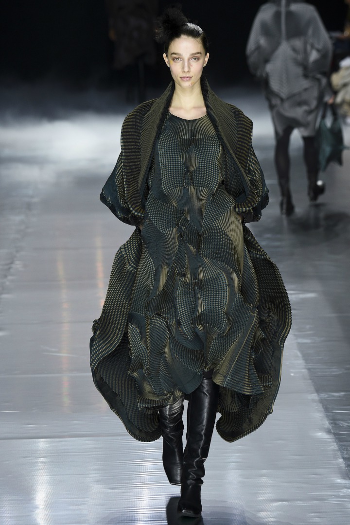 Issey Miyake 2016-17 Sonbahar\ Kış