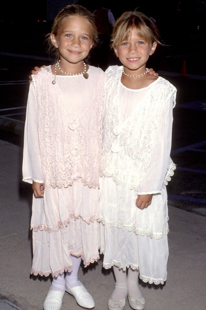 Mary-Kate, Ashley Olsen