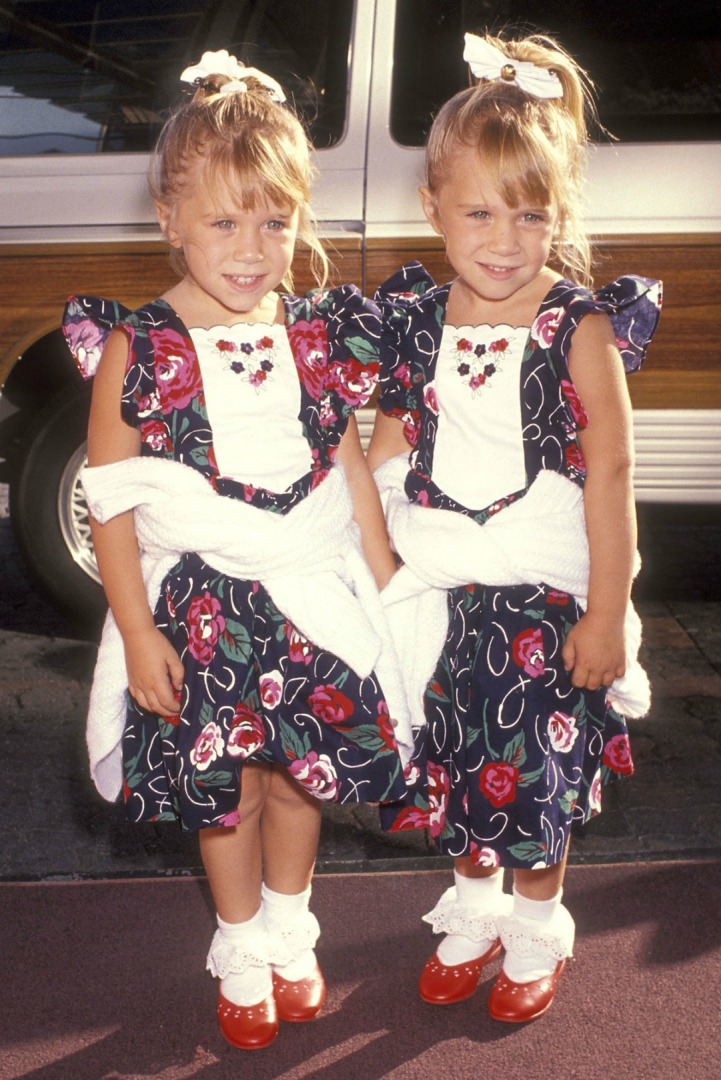 Mary-Kate, Ashley Olsen