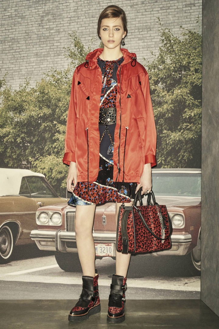 Coach 2017 Resort