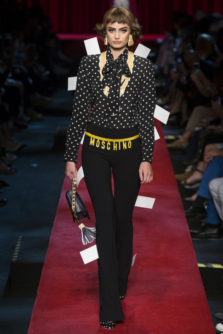 Moschino 2017 İlkbahar/Yaz