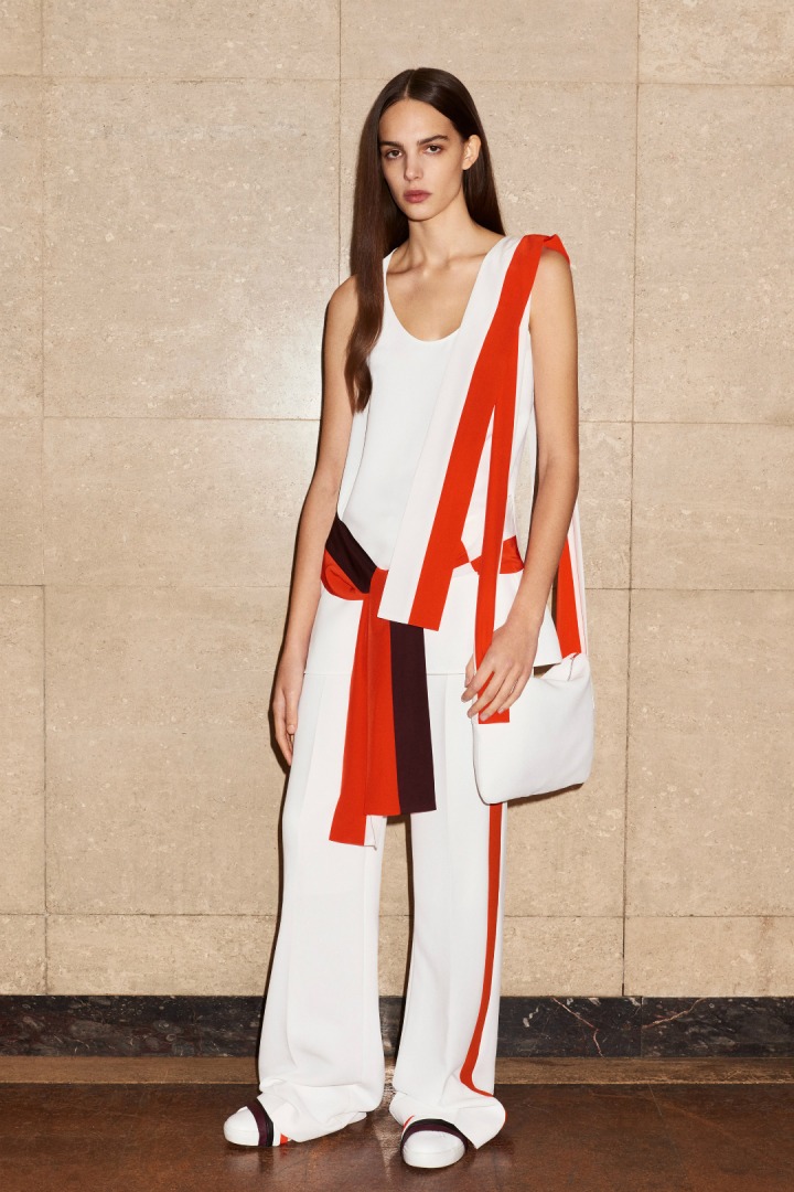 Victoria, Victoria Beckham 2017 Pre-Fall