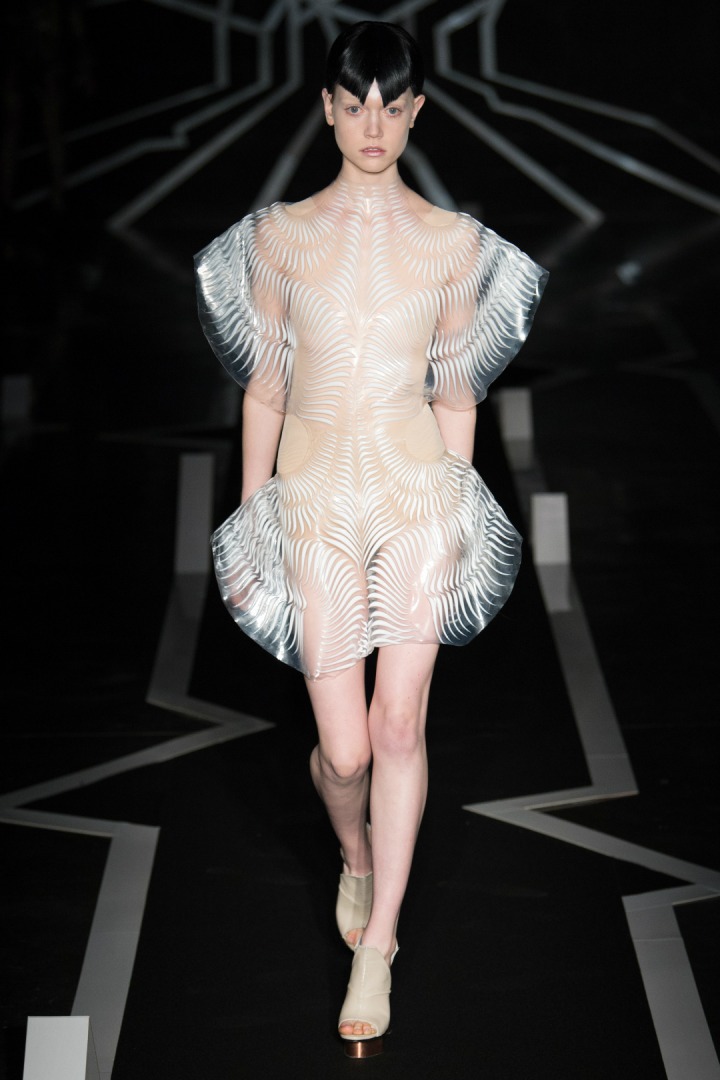 Iris Van Herpen 2017 İlkbahar/Yaz Couture