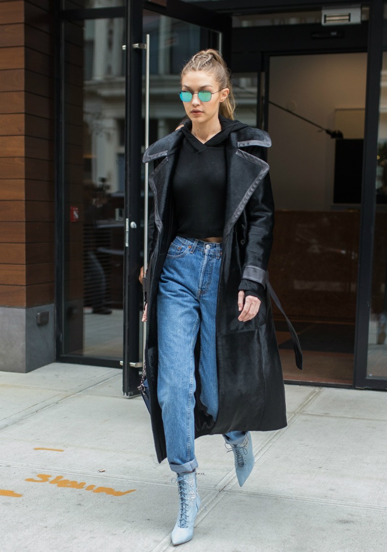 Gigi Hadid'den Denim Giymenin Binbir Yolu