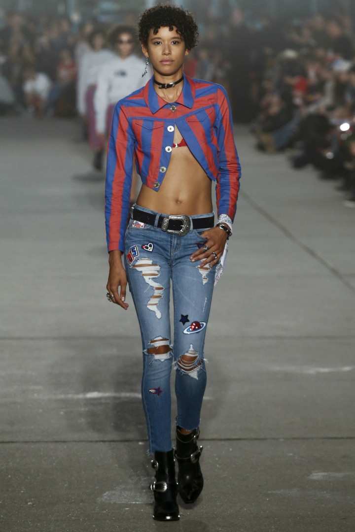 Tommy Hilfiger 2017 İlkbahar/Yaz