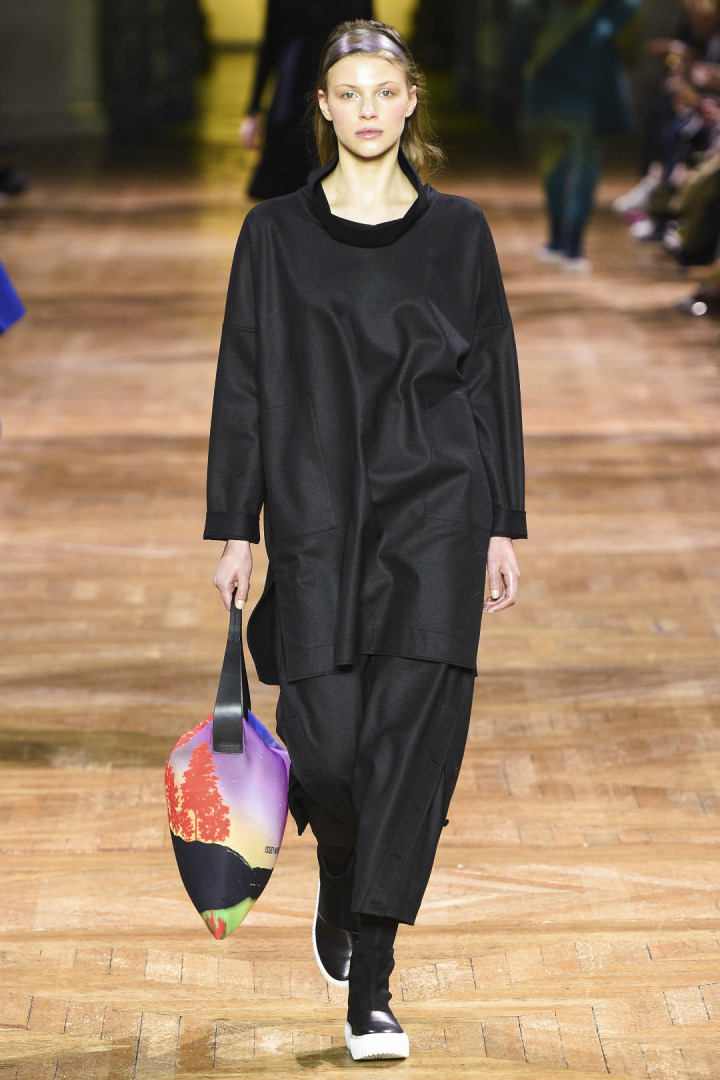 Issey Miyake 2017-18 Sonbahar/Kış