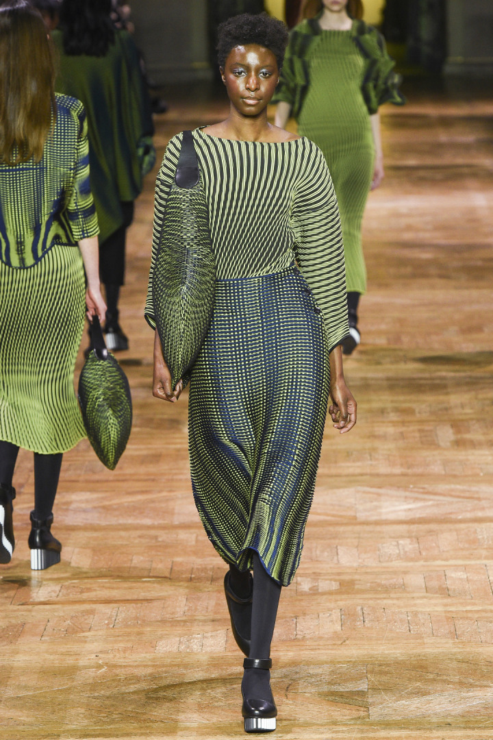 Issey Miyake 2017-18 Sonbahar/Kış