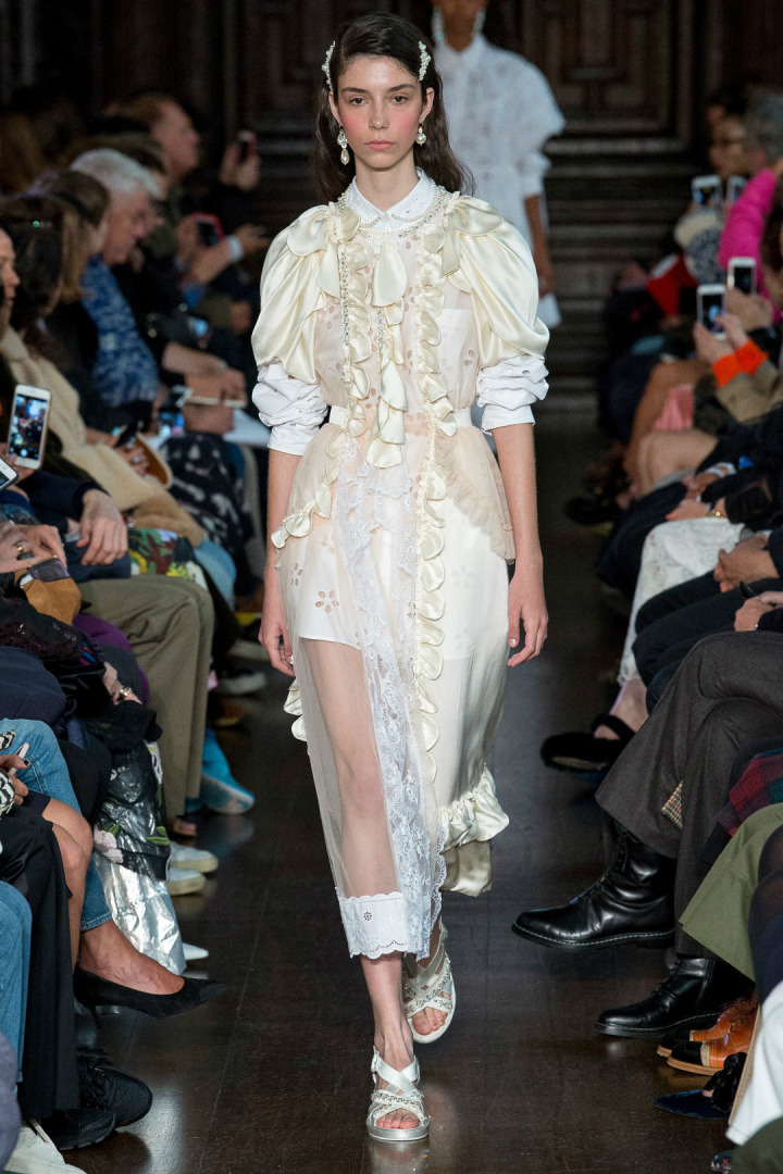 Romantik İngilizler: Simone Rocha, Erdem, Christopher Kane