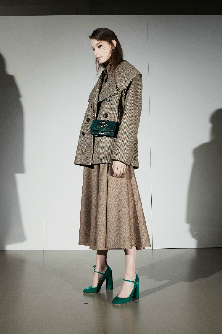 Rochas 2018 Pre-Fall