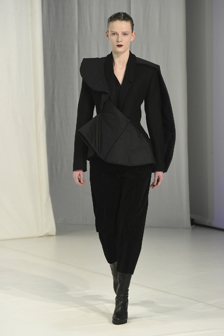 Chalayan 2018-19 Sonbahar/Kış