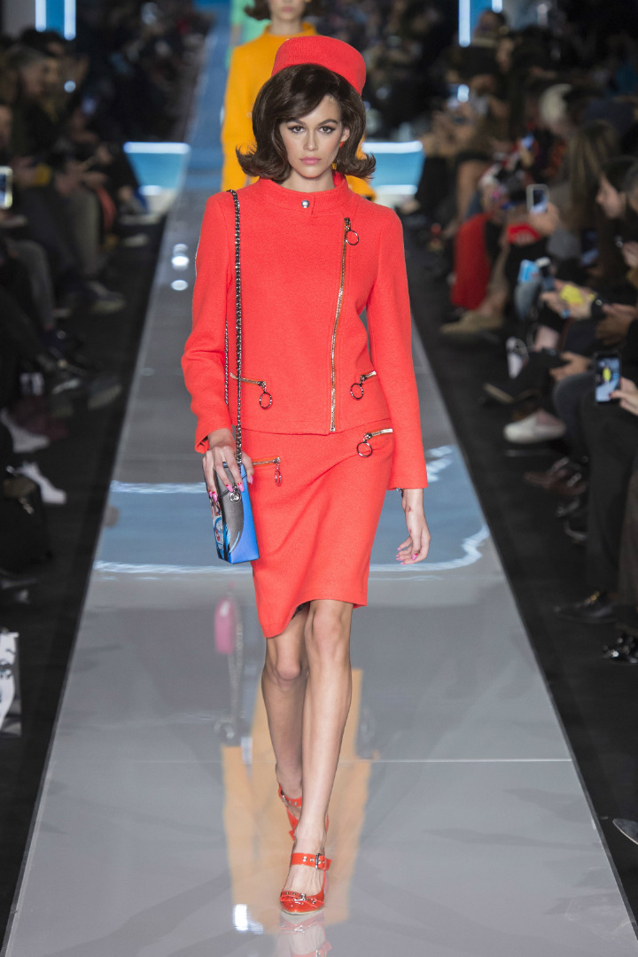 Moschino 2018-19 Sonbahar/Kış