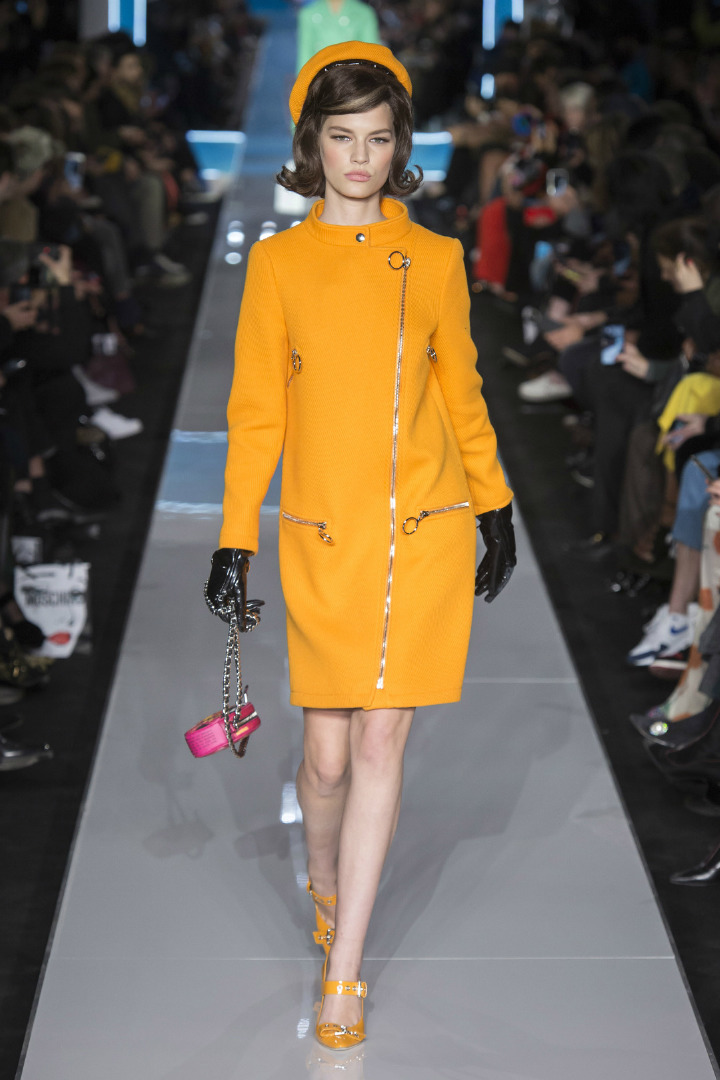 Moschino 2018-19 Sonbahar/Kış