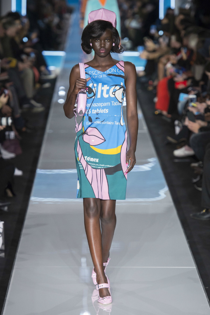 Moschino 2018-19 Sonbahar/Kış