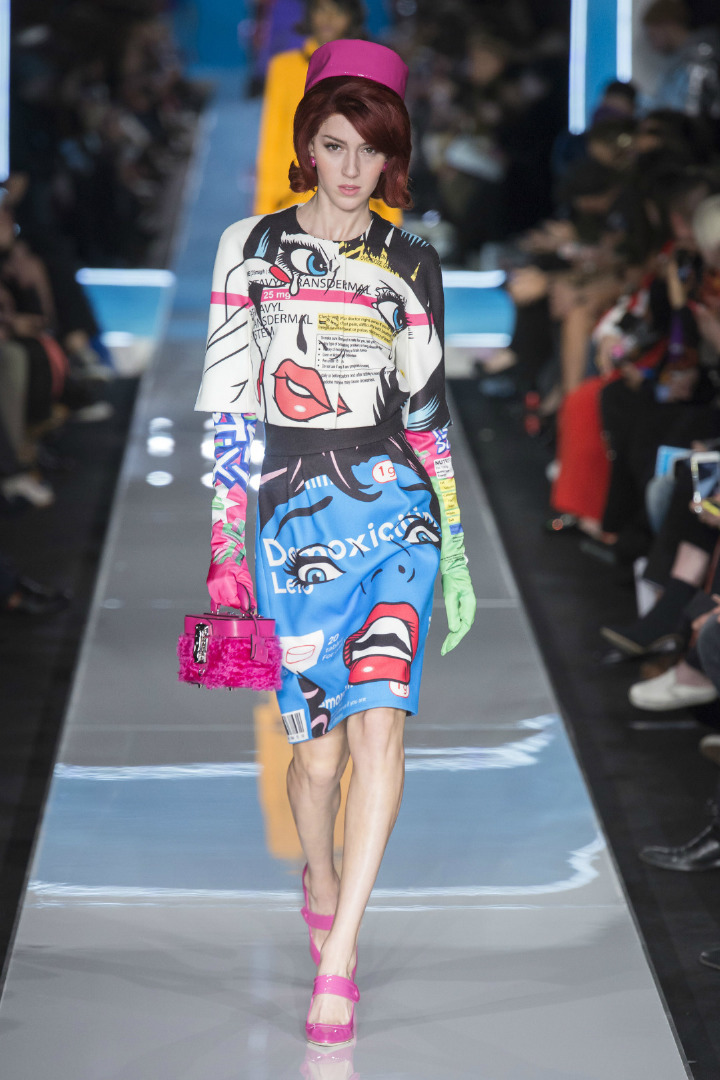 Moschino 2018-19 Sonbahar/Kış