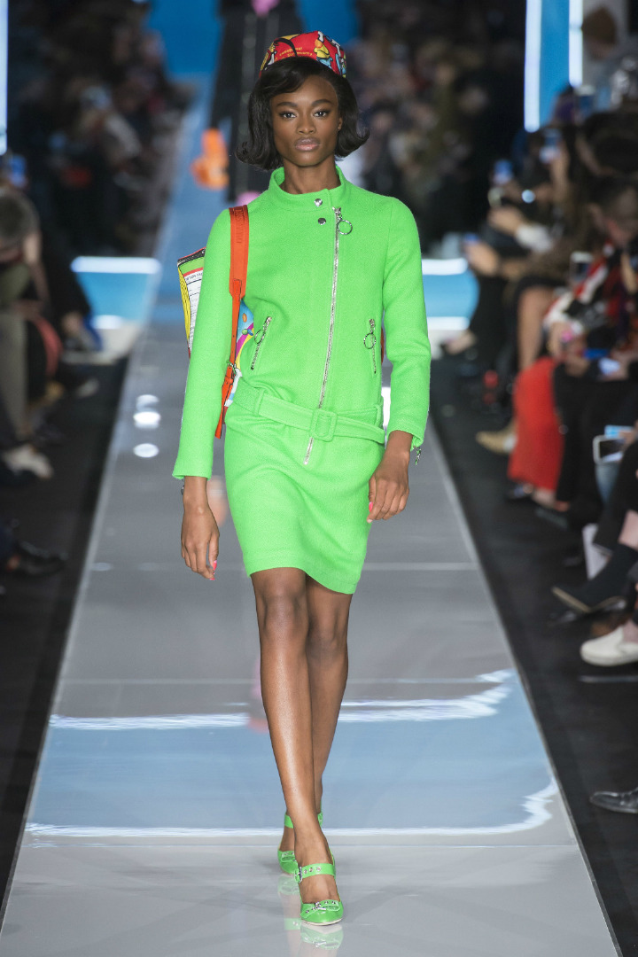 Moschino 2018-19 Sonbahar/Kış