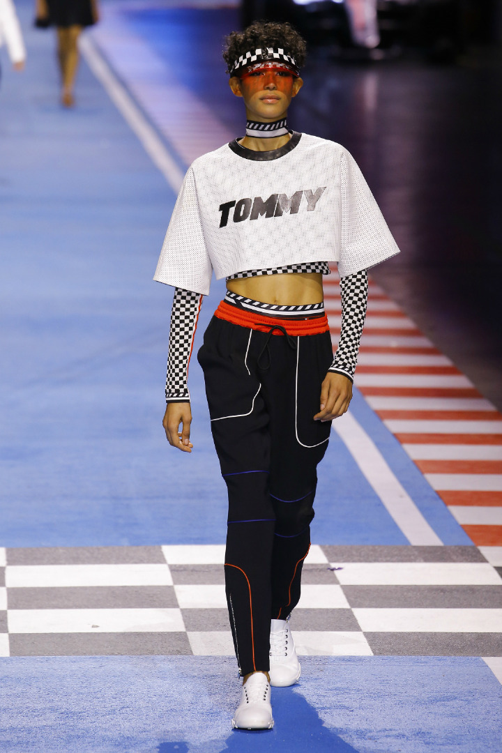 Tommy Hilfiger 2018 İlkbahar/Yaz