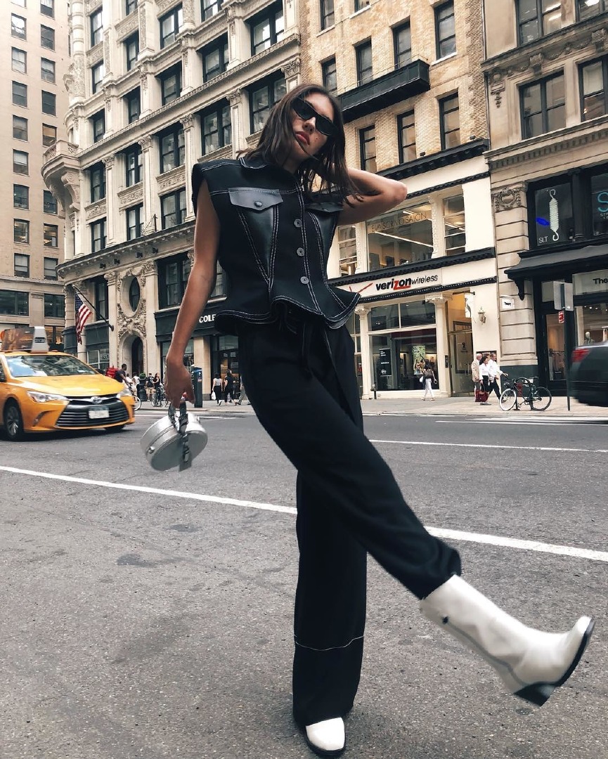Kendall Jenner'dan Linda Tol'a Haftanın En İyi Moda Instagramları
