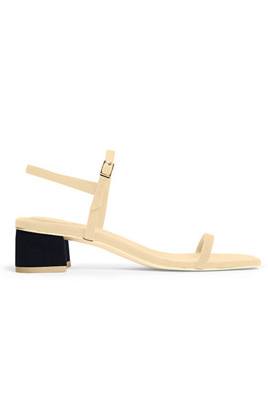 Trend Alarmı: Ultra Minimalist Sandaletler