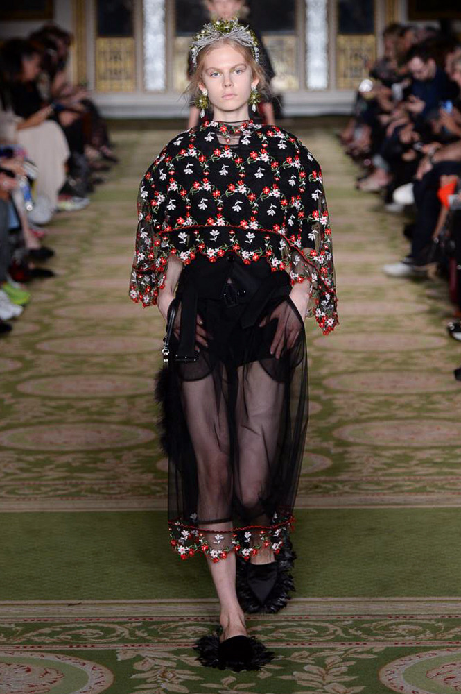 Simone Rocha 2019 İlkbahar/Yaz