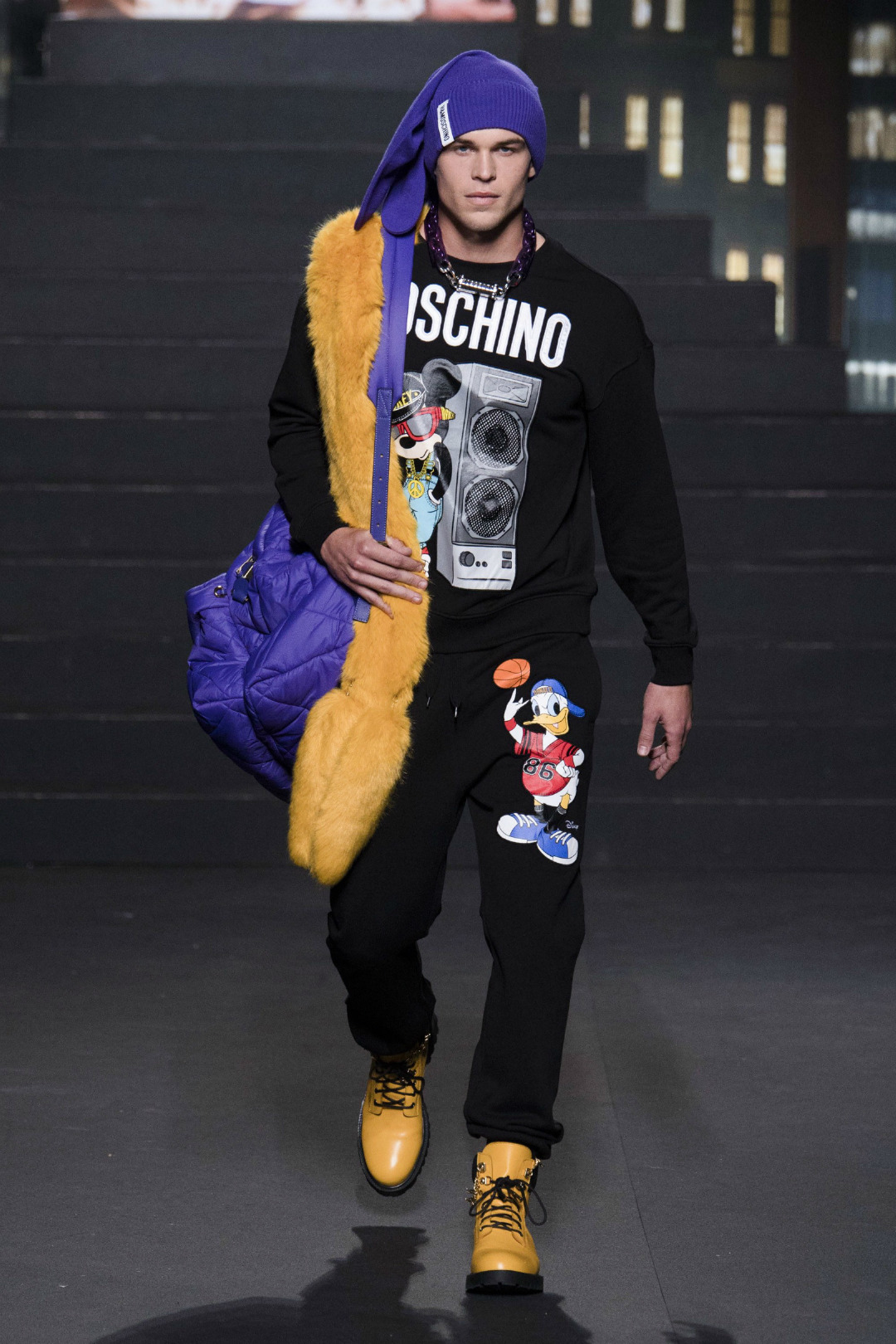 Moschino [tv] H&M Defilesi