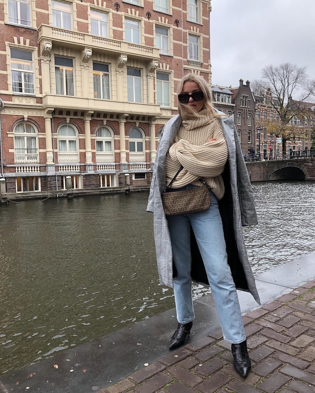 Alex Carl'dan Beatrice Gutu'ya Haftanın En İyi Moda Instagramları