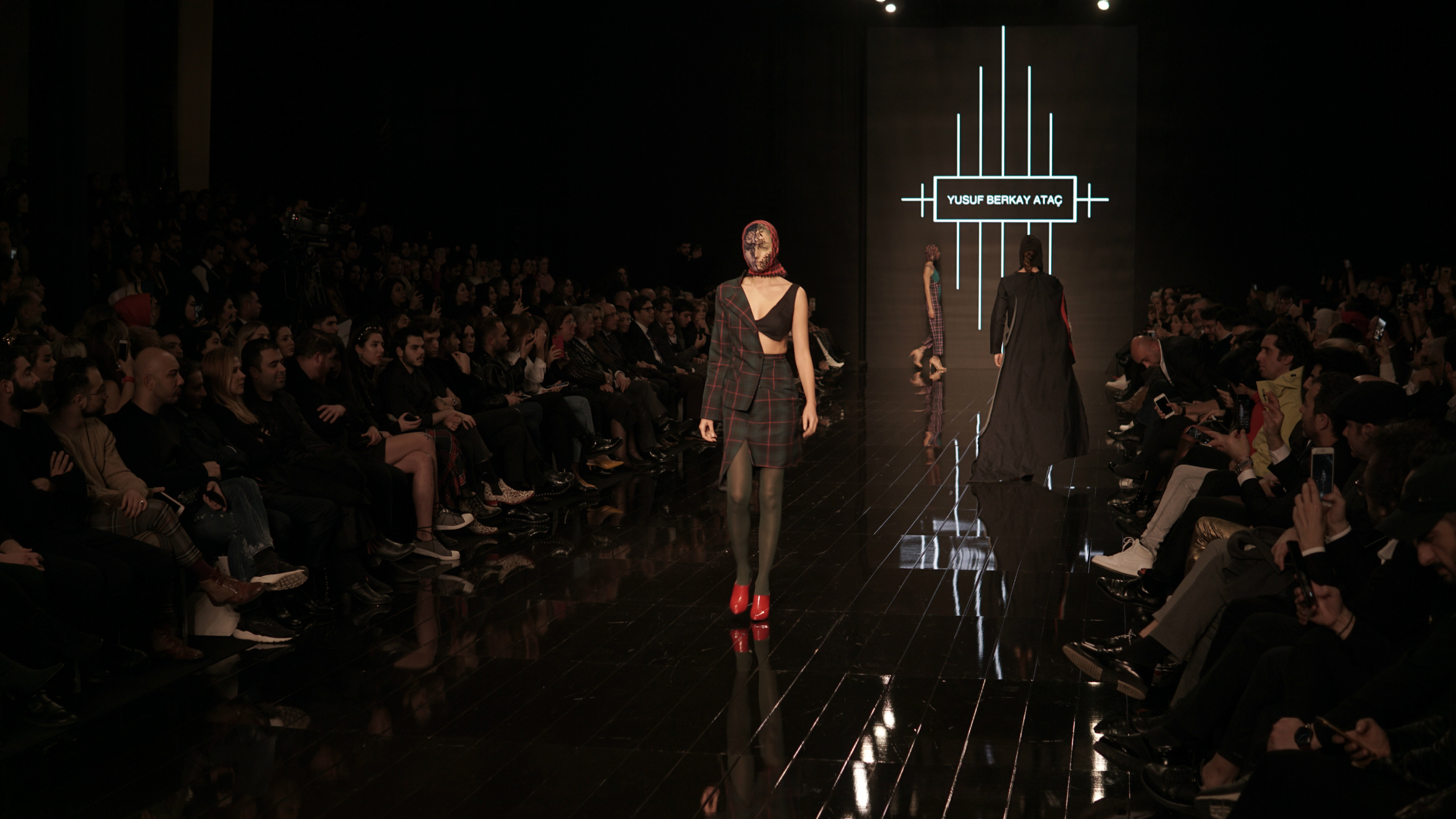 Moda Devlerinin Buluşma Noktası: Kariyer Fashion Show