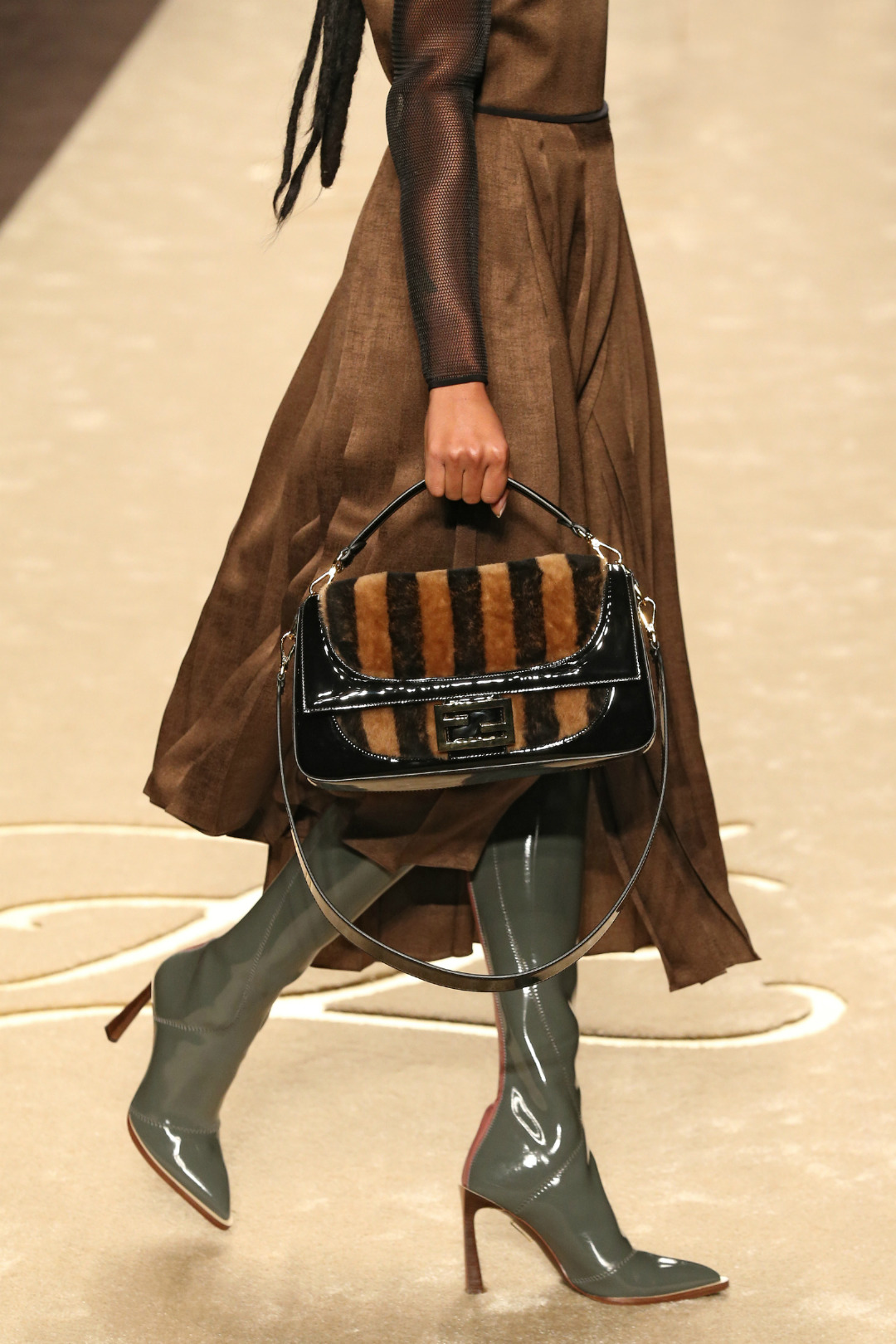 Fendi 2019-20 Sonbahar/Kış Detay