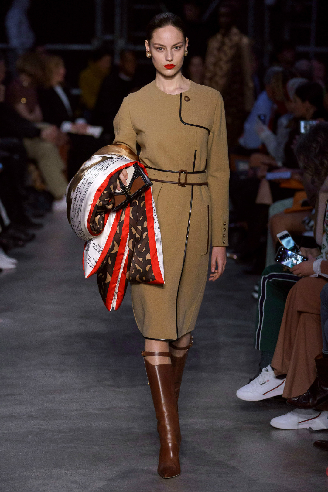 Burberry 2019-20 Sonbahar/Kış